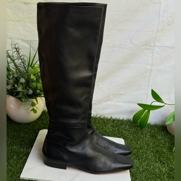 VINCE Women's Nella Knee
High Boot Black soft Leather size 36.5 US 6.5 - Picture 7 of 13